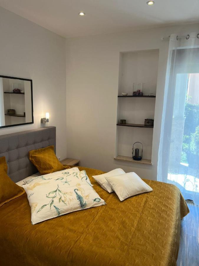 Apartments And Rooms Lorena 236 Rovinj Exterior photo
